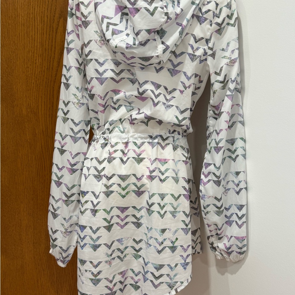 White Patterned Button-Up Jacket - Picture 2 of 3